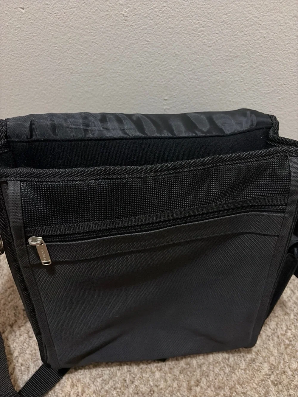 Vintage Sony Black Messenger Bag – Iconic Gaming Logo